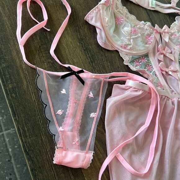 New Sexy Floral Embroidery Mesh Split Cut Out Lingerie Dress with G String - Picture 14 of 16